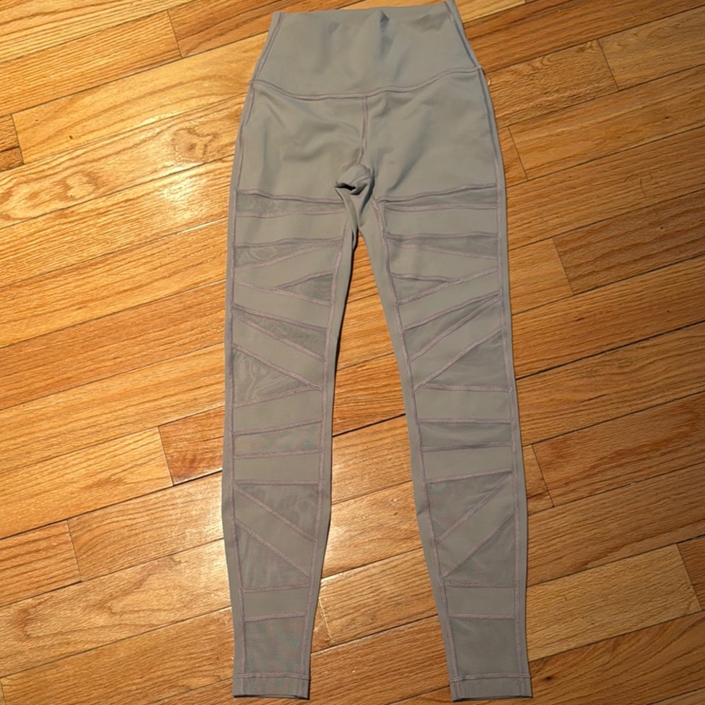 Lululemon Athletica Light Gray High-Waisted Leggings